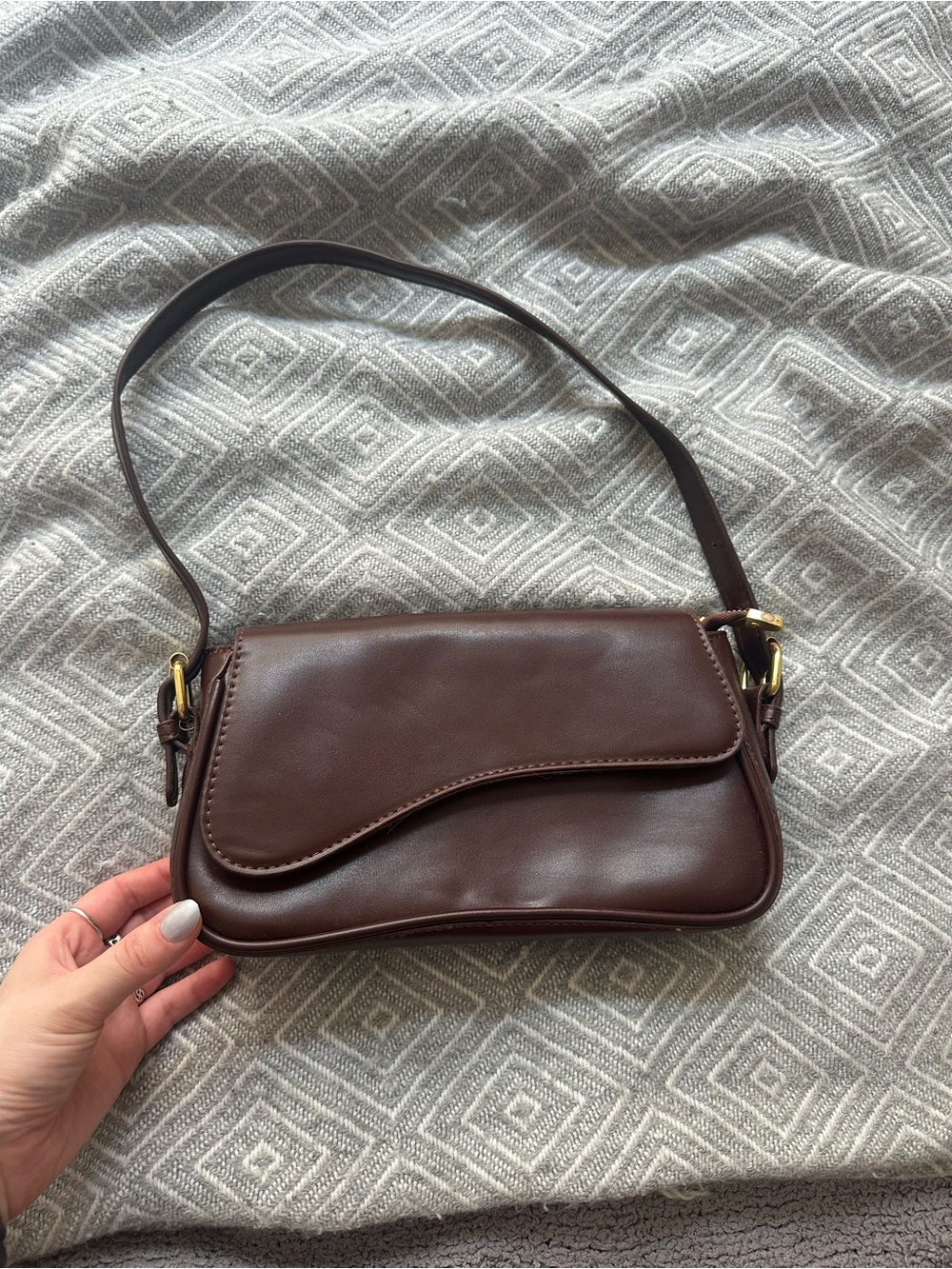 Classic Brown Leather Shoulder Bag